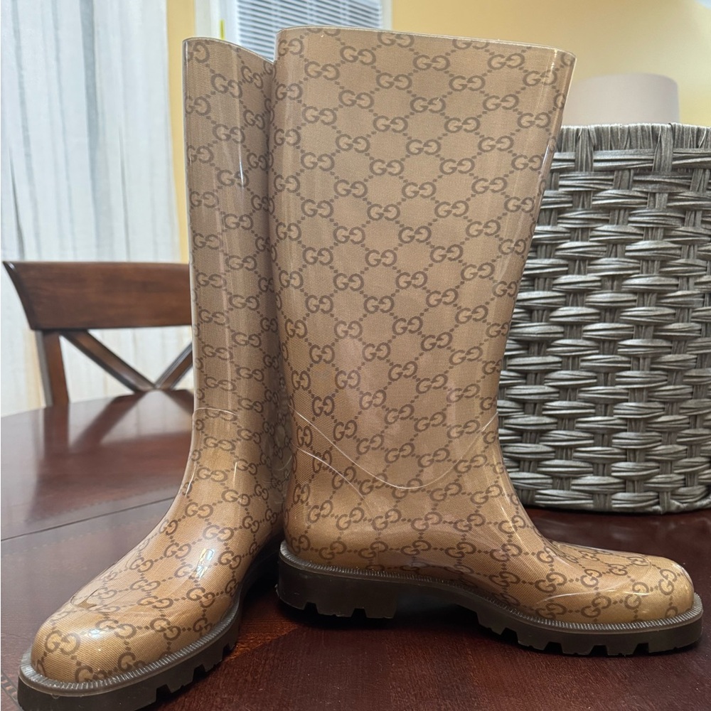 Gucci Beige Monogram Rain Boots